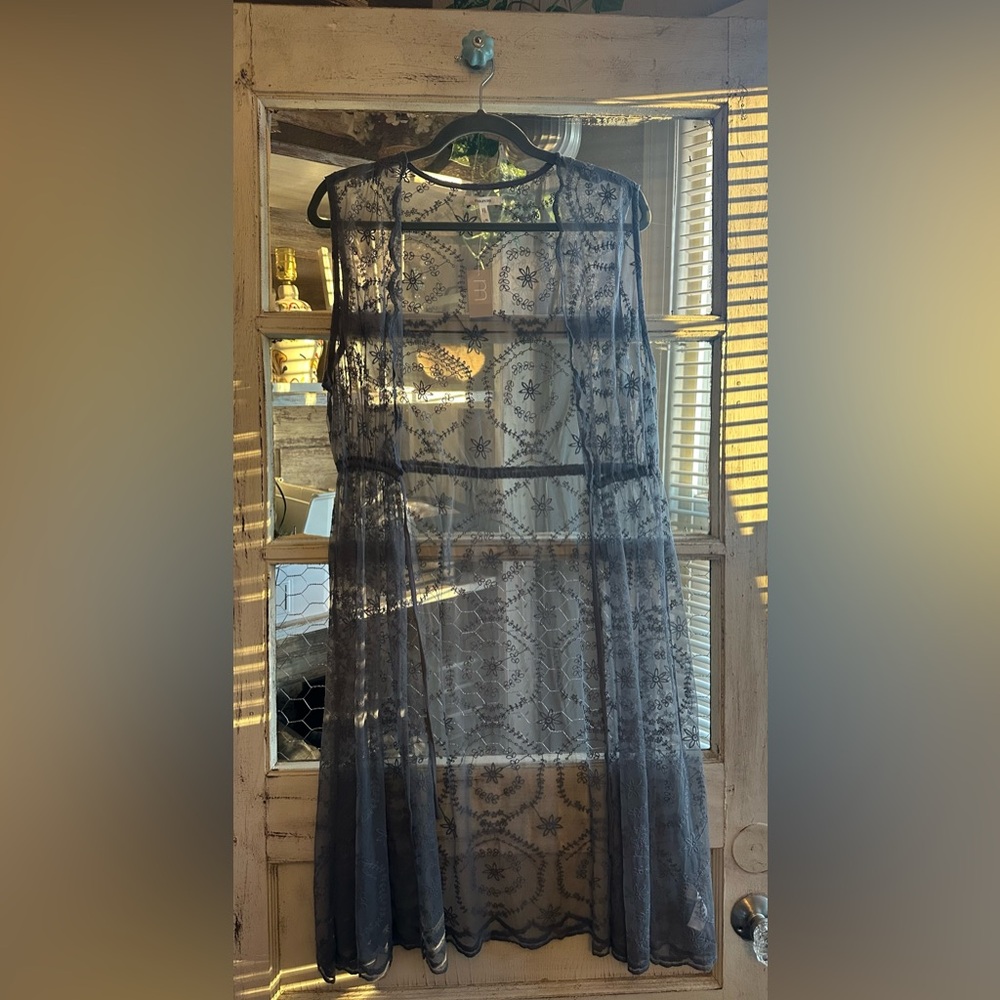 A62 NWT Maurices | Sheer Gray Lace Duster